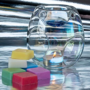 Είμαστε στην ευχάριστη θέση να ανακοινώσουμε ότι είναι διαθέσιμος ο Aurora Glass Αρωματιστής!
Πλέον θα τον βρείτε σε συνδιασμό με Glow Mix Melt.

Το Glow Mix περιλαμβάνει 6 διαφορετικές μυρωδιές των αγαπημένων σας Glow Melt: Honey Xmas, French Caramel, Sugar Bear, Fresh Dream, Eden's Garden και Candy Woman.

www.coco.com.gr 

#aurora #glowmelt #waxmelt #home #glass #glow #greece #cocomakeityours
