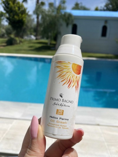 Αντιηλιακή προσώπου με χρώμα Sun Protection Face Cream 30SPF.