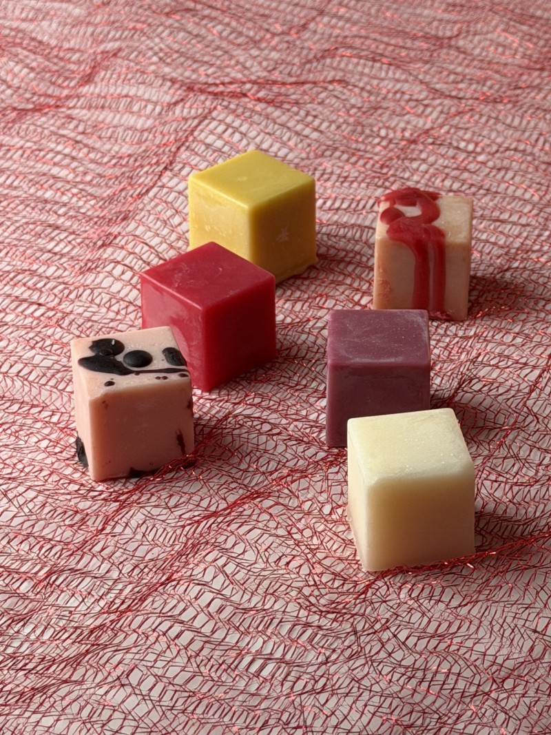 Secret Santa Glow Melt